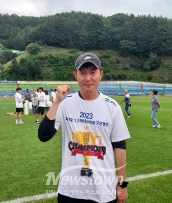 선문대학교 축구부 최재영 감독