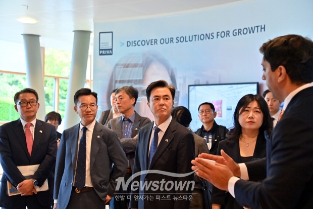 김태흠 충남도지사가 6월 12일 네덜란드 웨스트랜드에 위치한 스마트팜 선진 기업·기관인 프리바와 월드홀티센터, 오케이플랜트 등을 잇따라 방문했다.