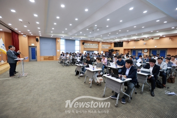 김돈곤 청양군수 6월 정례브리핑