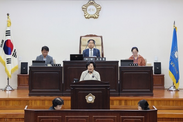 의회운영위원장 서점원