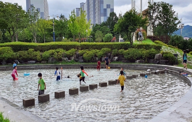 초전공원(수경시설)