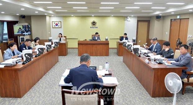 충청남도의회 행정문화위원회