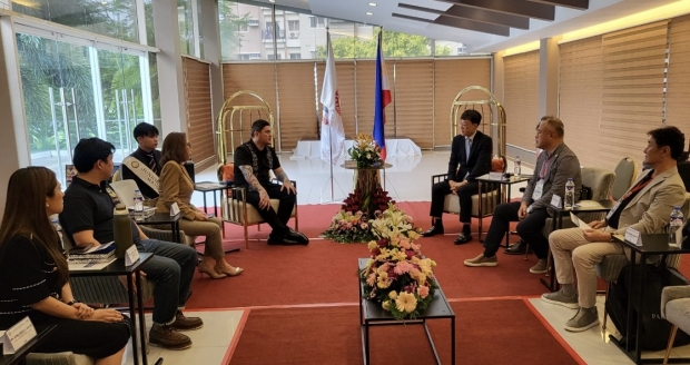 포항시는 지난 17일 세바스찬 두테르테 다바오시장과 단독 면담을 통해 향후 양도시의 우호교류협력에 대한 여러 의견을 나누는 시간을 가졌다.