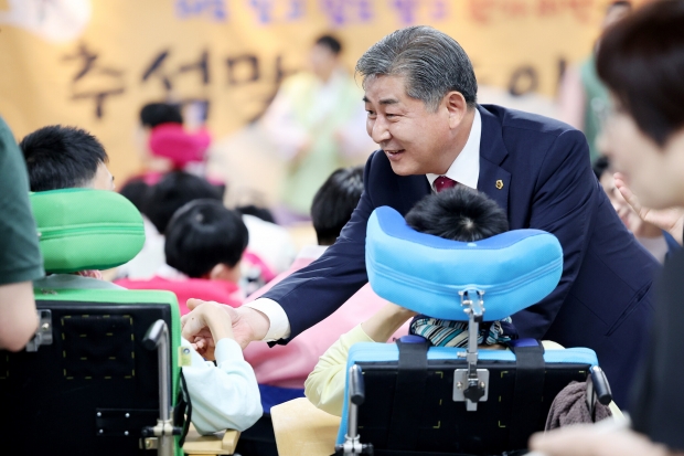 복지시설 방문 사진