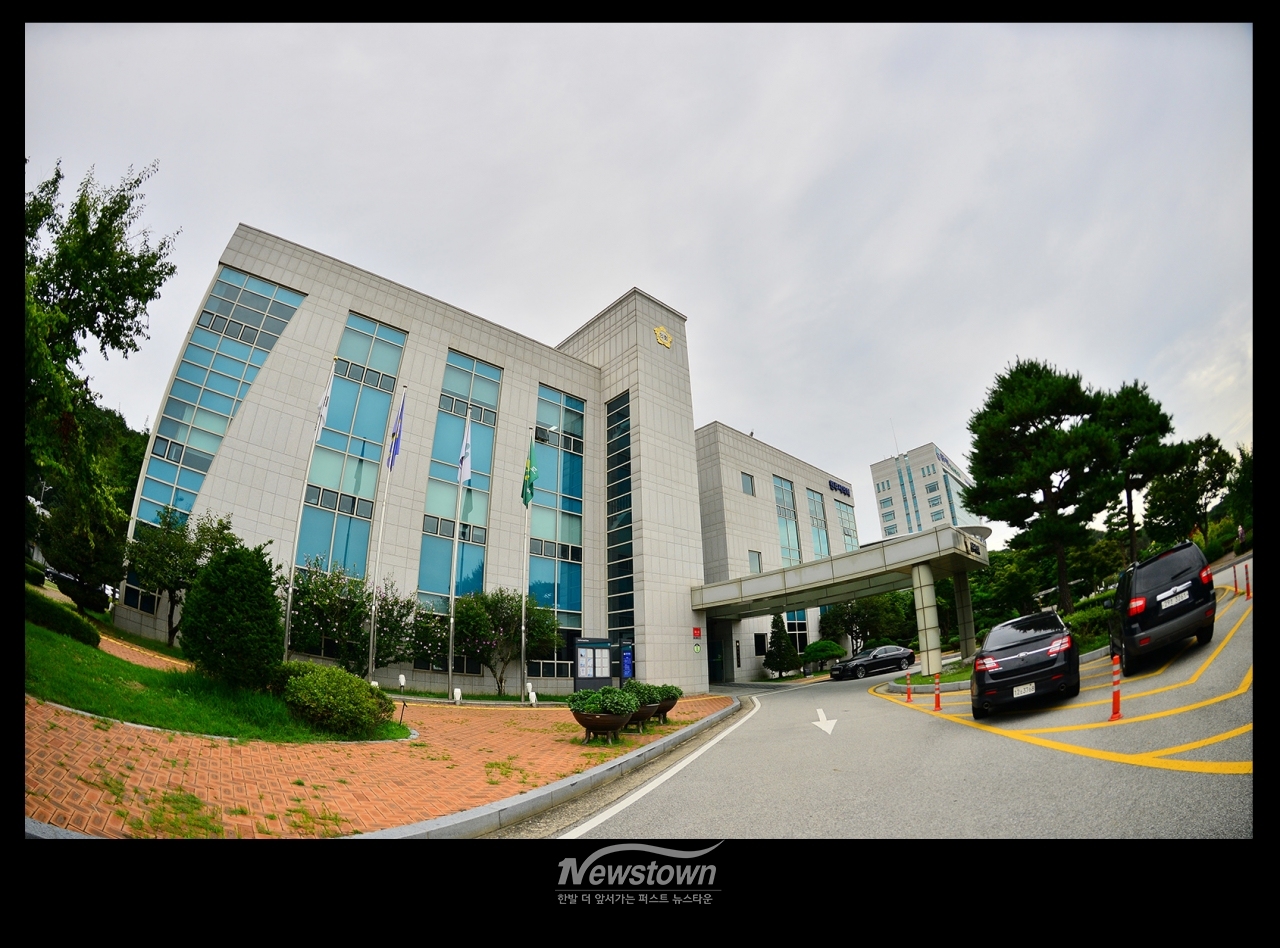 원주시의회 건물