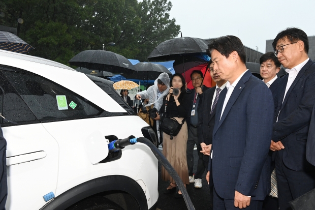 부천시는 18일 춘의 수소충전소 준공식을 개최했다.