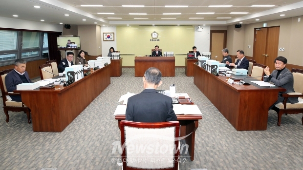 충청남도의회 행정문화위원회