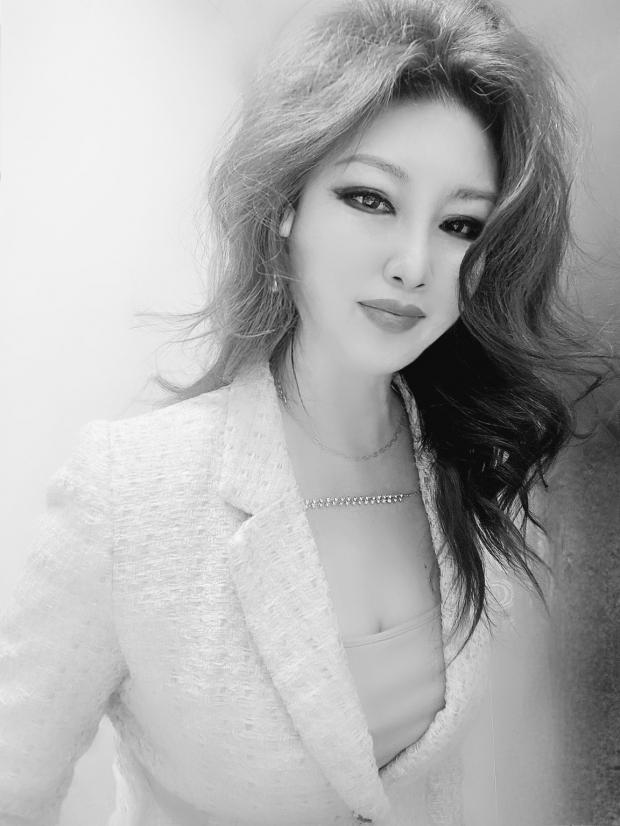 Vian Lee 이소영 / 화가, 패션디자이너<br>