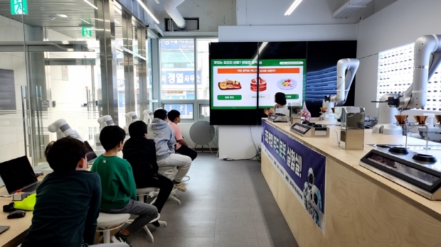 이달 초 푸드테크 배움터에서 진행한 SW코딩 꿈나무 양성 과정 수업
