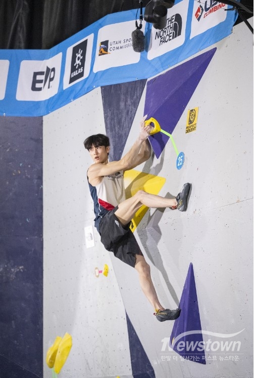 이도현 선수 볼더 월드컵 경기 모습. /사진=대한산악연맹 제공