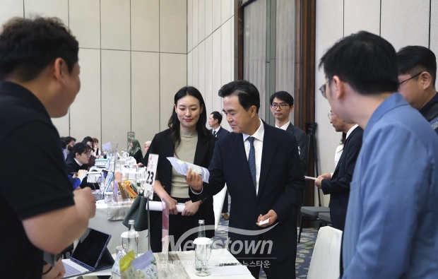 충남해외시장개척단 수출상담회