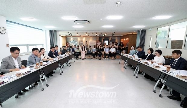 충청남도의회 보건복지환경위원회 학교밖청소년지원센터 방문