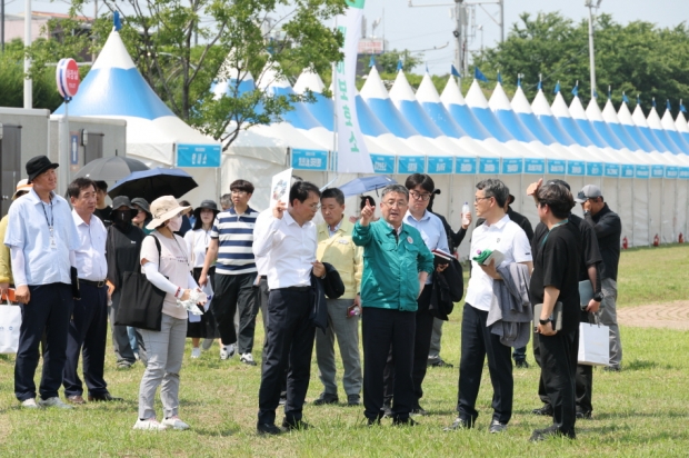 19일 포항국제불빛축제 개막을 앞두고 20여 개 유관기관이 참여한 가운데 현장 합동점검을 실시했다.