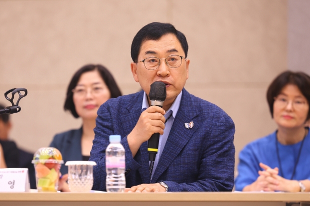 14일 경주시청 알천홀에서 열린 ‘국민의힘-경주시 정책간담회’에서 주낙영 경주시장이 모두발언을 하고 있다.
