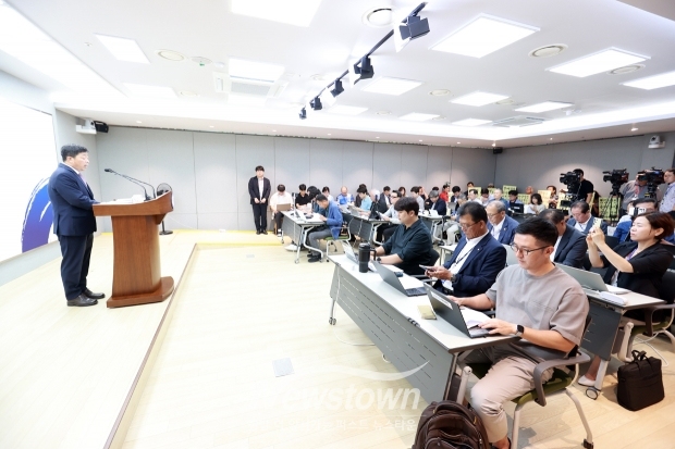 박정주 충남행정부지사, 청양·부여 지천댐 관련 기자회견