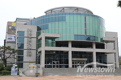 양산문화예술회관/김국진 기자