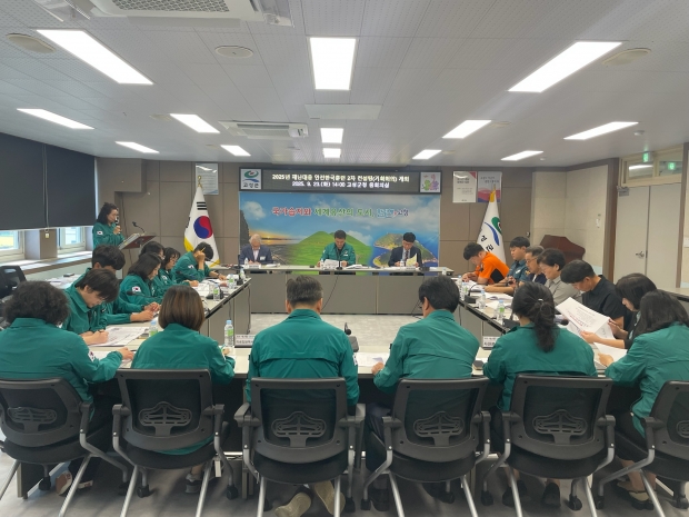 고성군청 중회의실 23일 2025년 안전한국훈련 준비를 위해 2차 컨설팅 및 기획회의를 개최했다/고성군