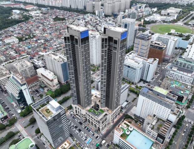 창원특례시은 지구단위계획 변경으로 생활숙박시설 합법사용 출구를 마련했다/창원특례시