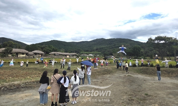 짚풀문화제 사전행사(가족 허수아비 만들기 대회)