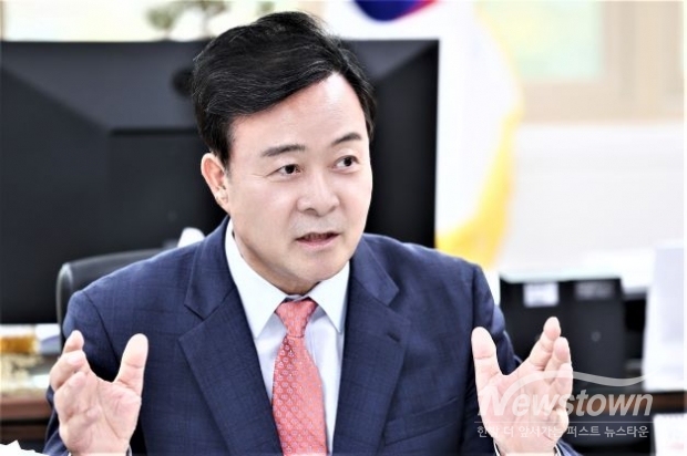 “의왕시는 서울 접근성이 좋은 중소도시로, 수도권 주거 분산과 실수요자 수용에 중요한 역할을 해왔다”며 “정부가 지역별 시장 상황을 면밀히 살펴 합리적으로 판단해 주길 기대한다”고 말했다. /의왕시<br>