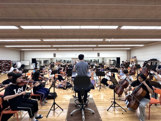 꿈의 오케스트라 정기연주회 모습/사진 김해시