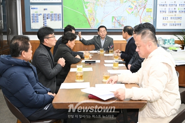 [사진설명]의정부시의회와 의정부시 15개동 체육진흥회장단과 정담회를 개최했다/의정부시의회