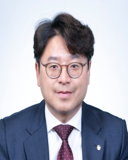 신임 윤홍기 인천교총회장