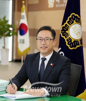 아산시의회 홍성표 의장