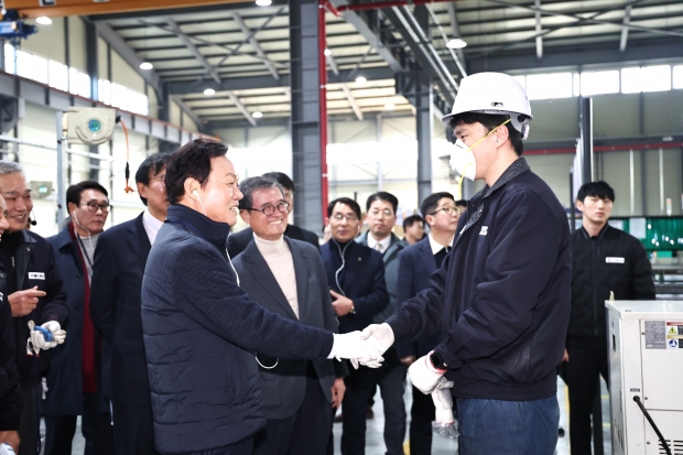 박완수 도지사, 김해진례 테크노밸리산단 현장방문 모습/사진 경남도제공