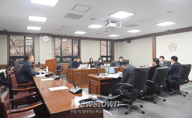 도시산업위원회, 주거환경,농업,환경 아우른 의안발의 조례안 8건 가결/파주시의회