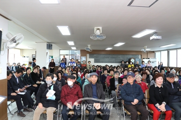 제39기 진영노인대학 입학식/사진 김국진기자