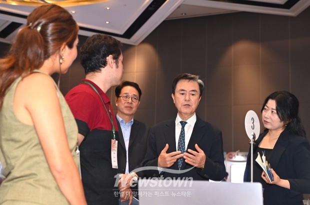 싱가포르 스위소텔 더 스탬포드 호텔 수출상담회(사진 / 충청남도 제공)