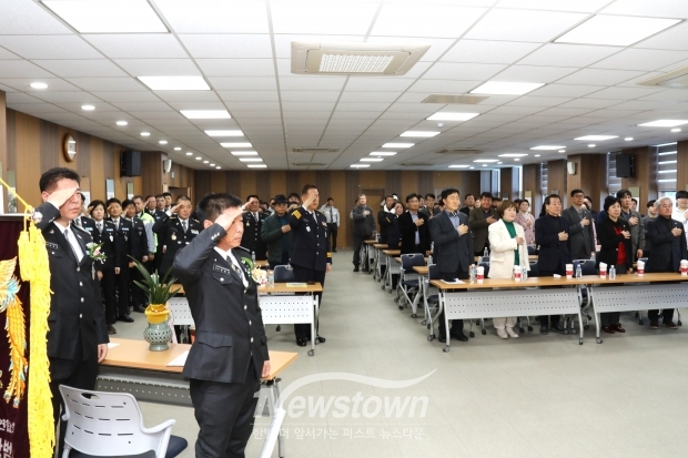 한림자율방범대 제16·17대 대장 이·취임식/사진 김국진기자