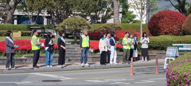 승용차 2부제 5부제 홍보 모습/사진 양산시제공