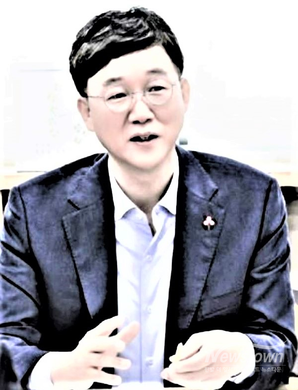 이민근 안산시장이 민선 9기 청년정책과 속도감 있는 행정 운영 방향을 설명하고 있다<br>