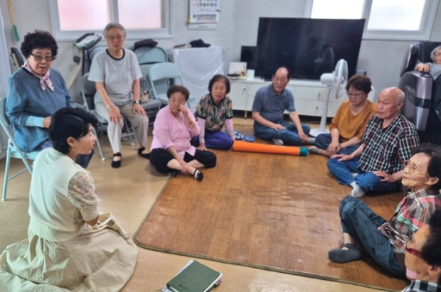 태귀영 하북면장, 무더위쉼터 경로당 방문 모습/사진 양산시 제공