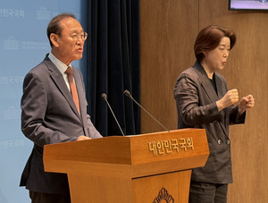 유정복 인천시장 캠프, ‘뉴스토마토' 기자와 박찬대 캠프 ‘정언유착’ 의혹 규탄