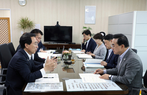 박수현 충남도지사, 박홍근 기획예산처 장관 만나 예산 및 예타 건의