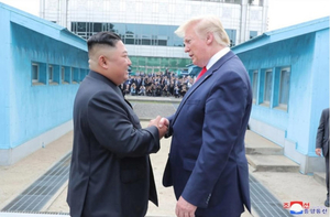 [북미정상회담] 다급한 트럼프, 느긋한 김정은