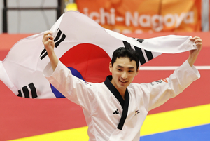 윤규성, 아시안게임 태권도 남자 품새 금메달…한국 3연패
